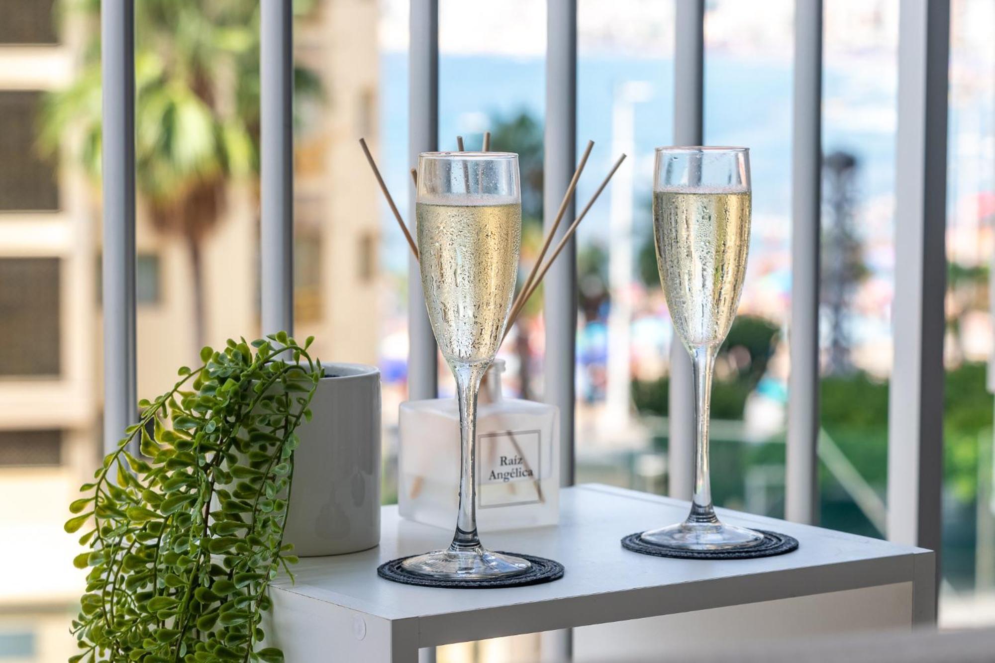 Apartamento Frente Al Mar Benidorm Luaran gambar