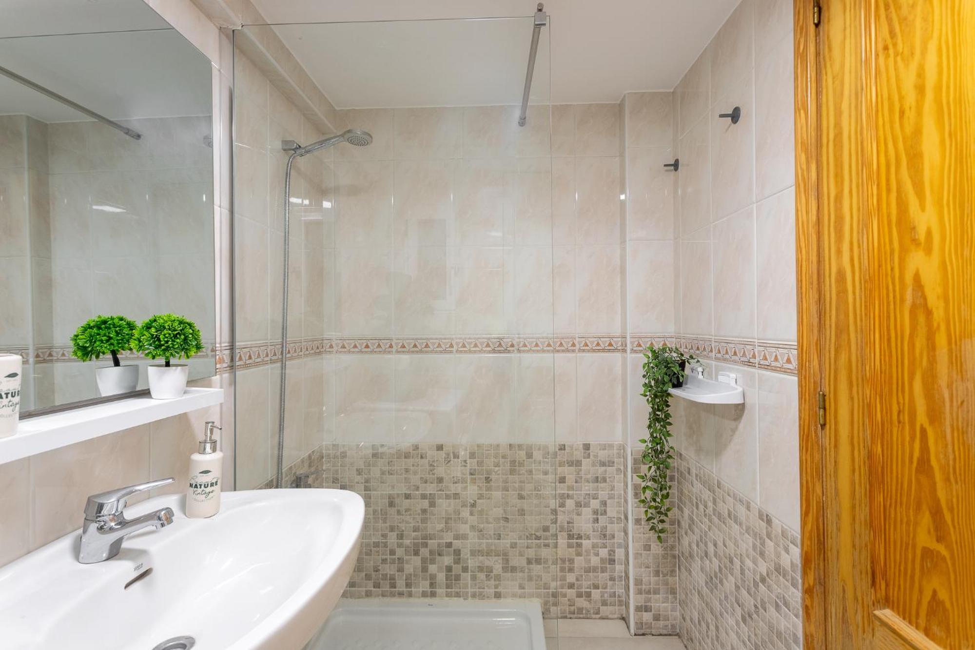 Apartamento Frente Al Mar Benidorm Luaran gambar